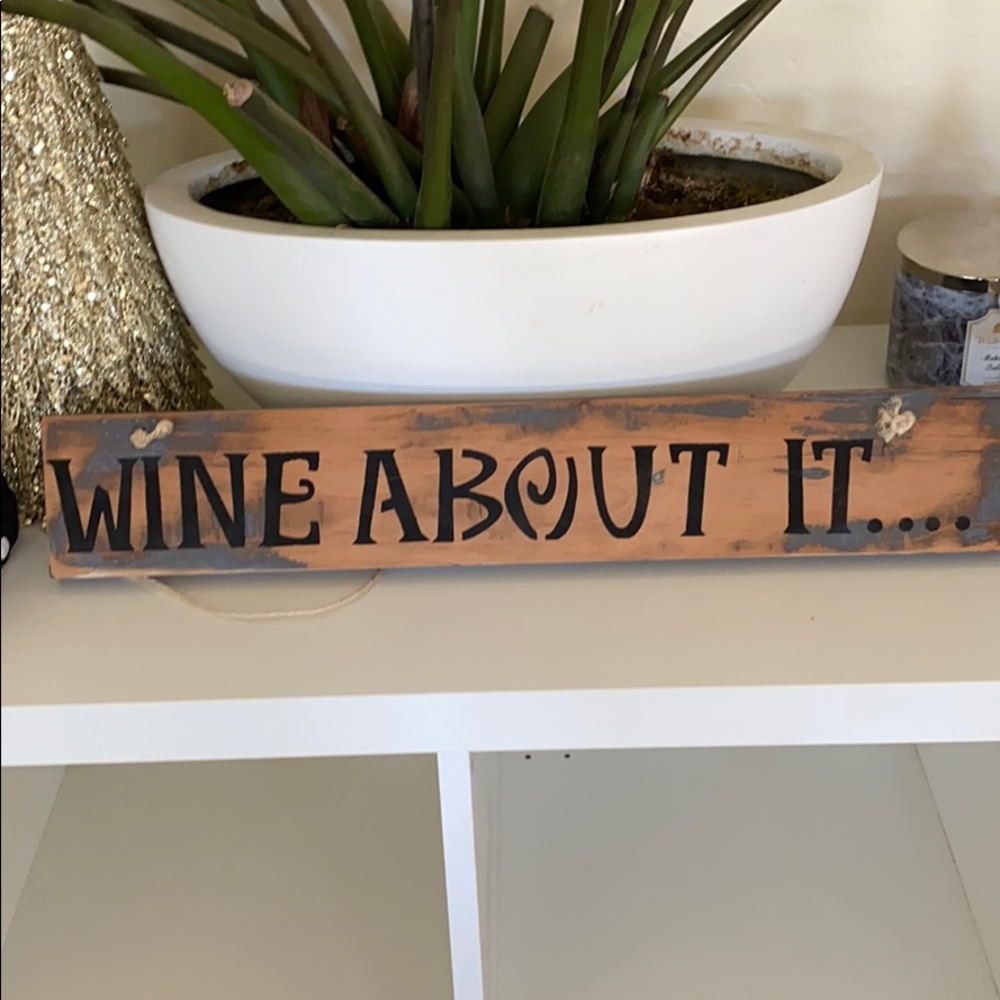 Rustic handmade wooden Wine sign 🍾 - Picture 3 of 3